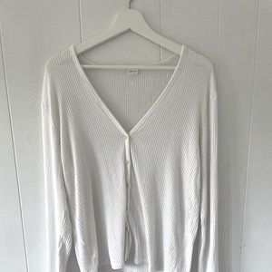 ARITZIA - WILFRED FREE OVERSIZED WHITE CARDIGAN - LARGE
